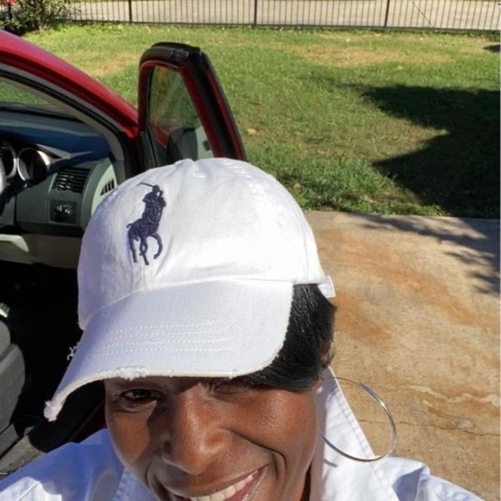 Meet your Posher, Myrtis